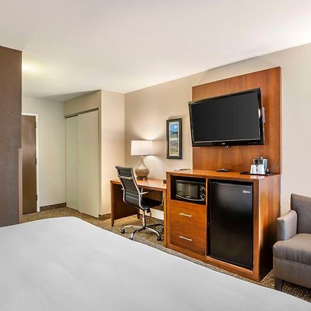 Comfort Inn Petersburg Near Fort Gregg-Adams Екстериор снимка