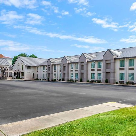 Comfort Inn Petersburg Near Fort Gregg-Adams Екстериор снимка