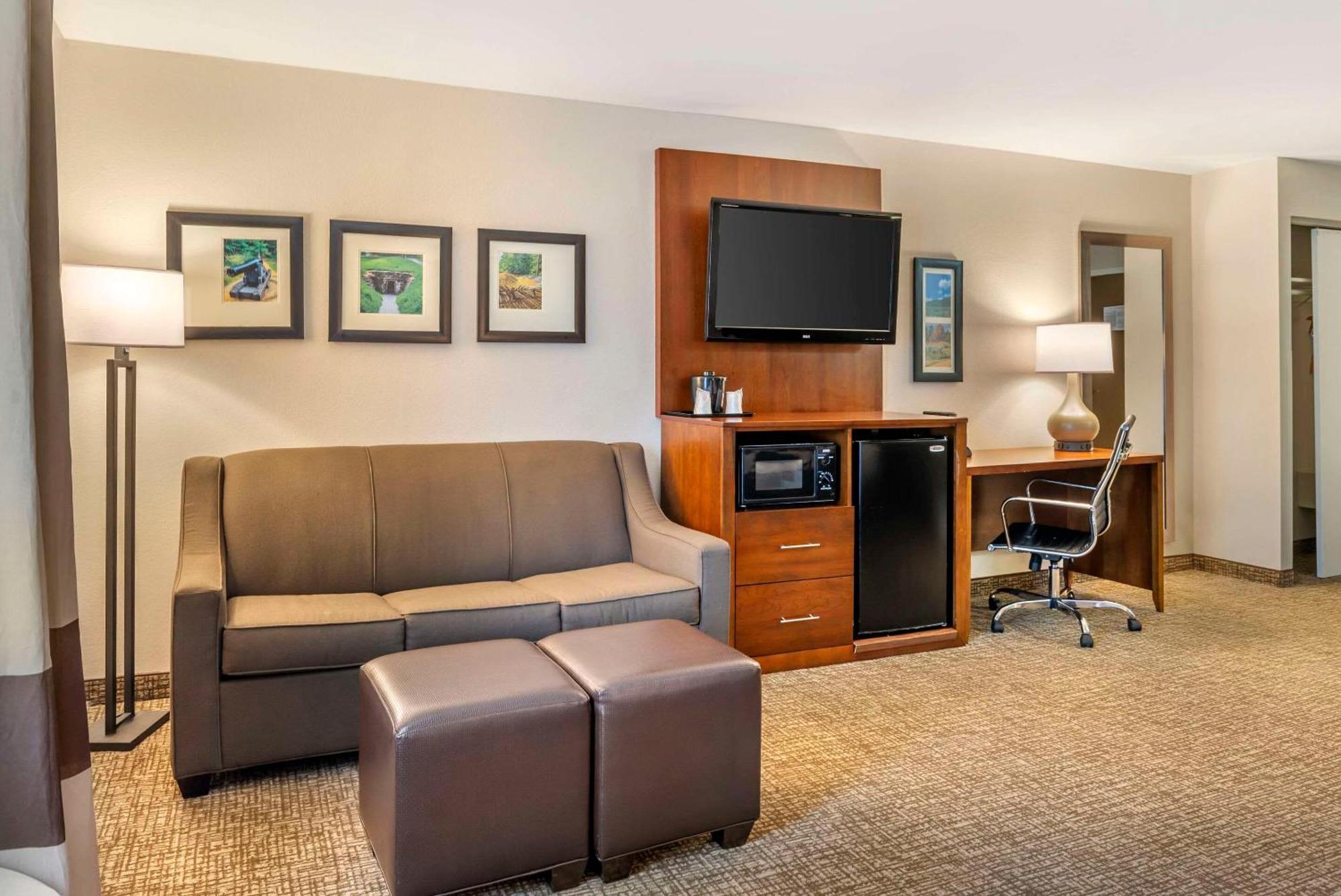 Comfort Inn Petersburg Near Fort Gregg-Adams Екстериор снимка