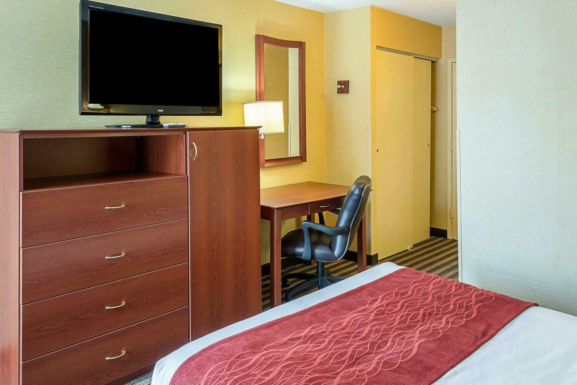 Comfort Inn Petersburg Near Fort Gregg-Adams Екстериор снимка